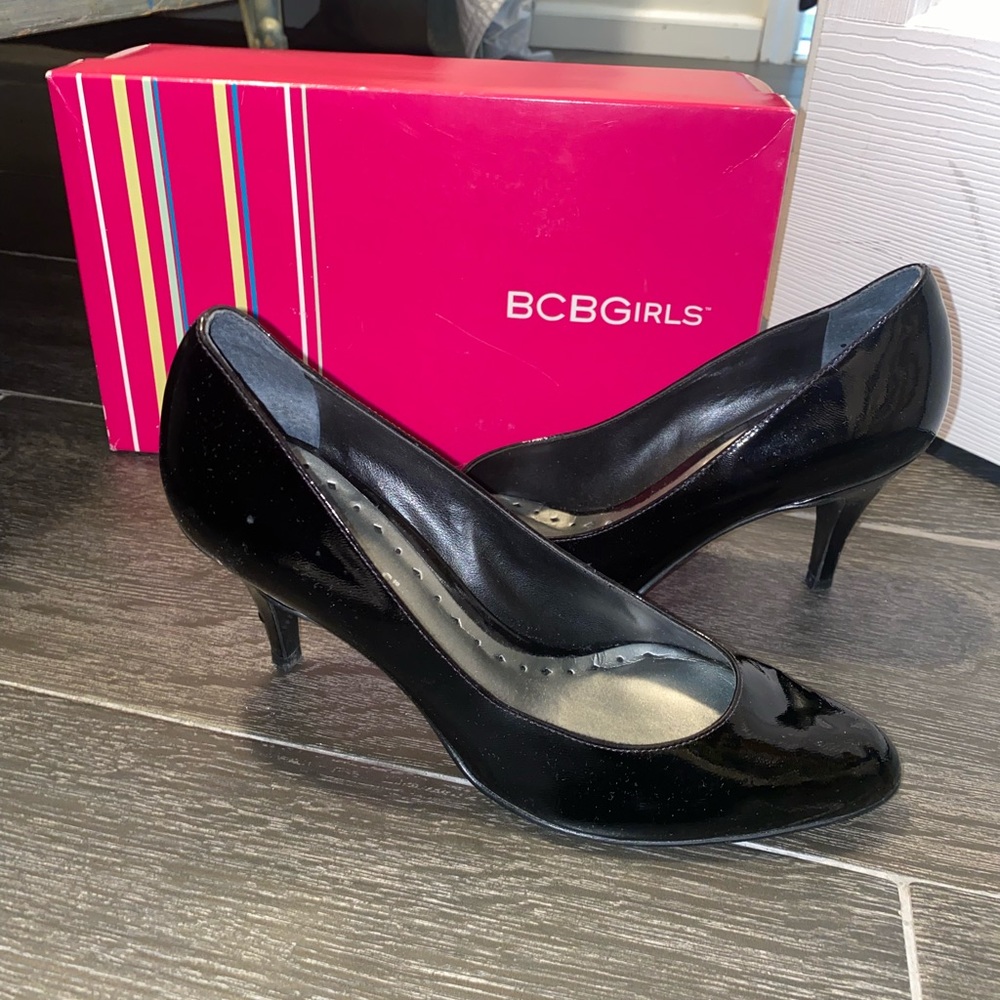 BCBGirls Pump